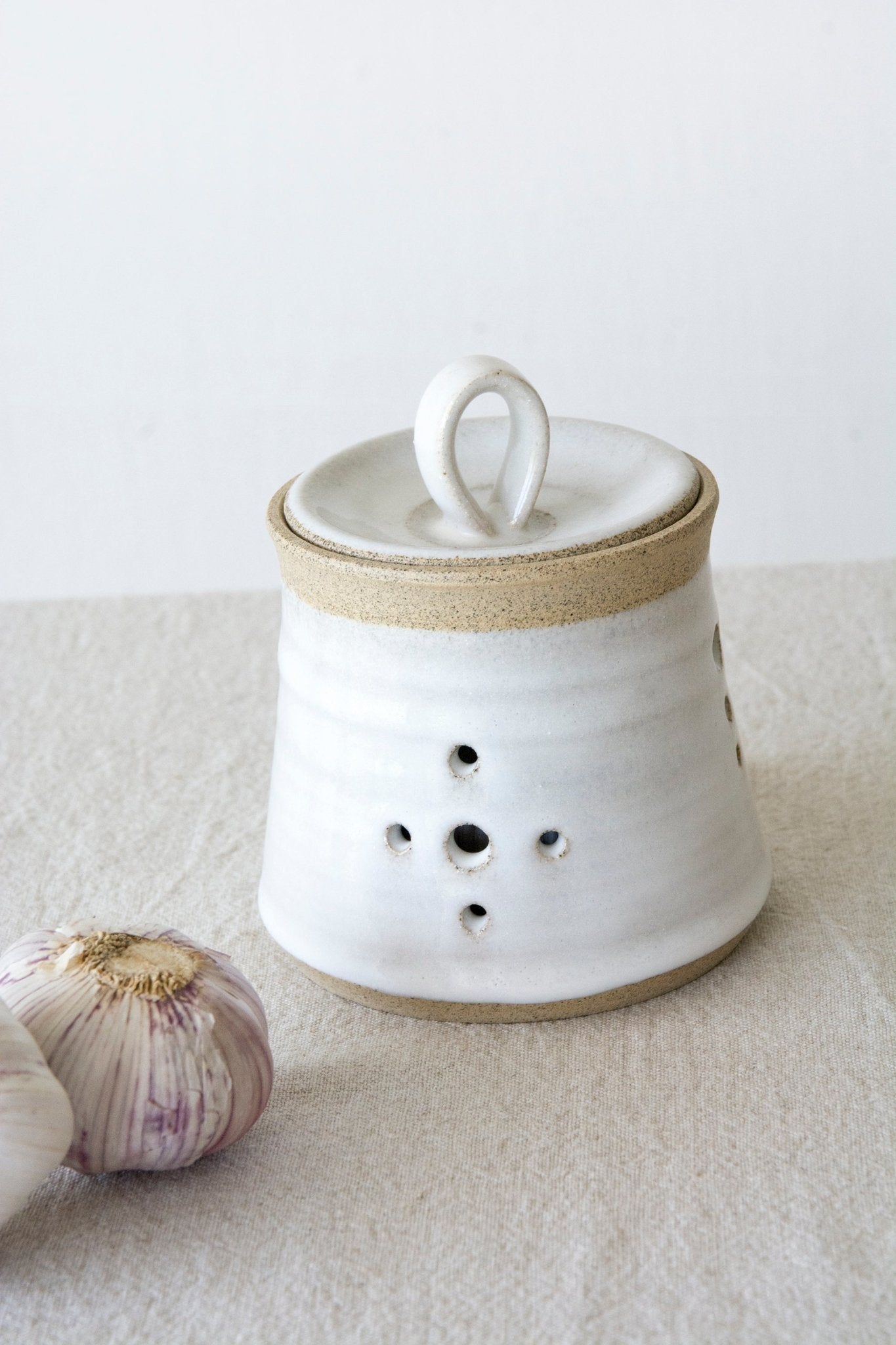 Garlic and Onion Holder Alcantara Ceramic