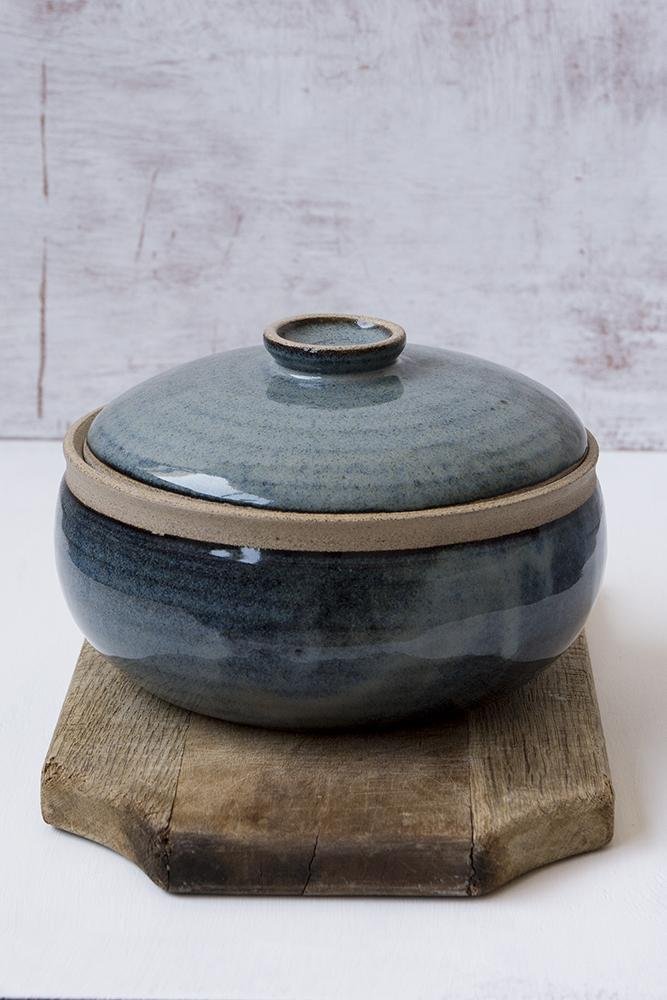 Artisan Stoneware Casserole Dish with Lid - Green Sage & Blue Glaze – Mad  About Pottery