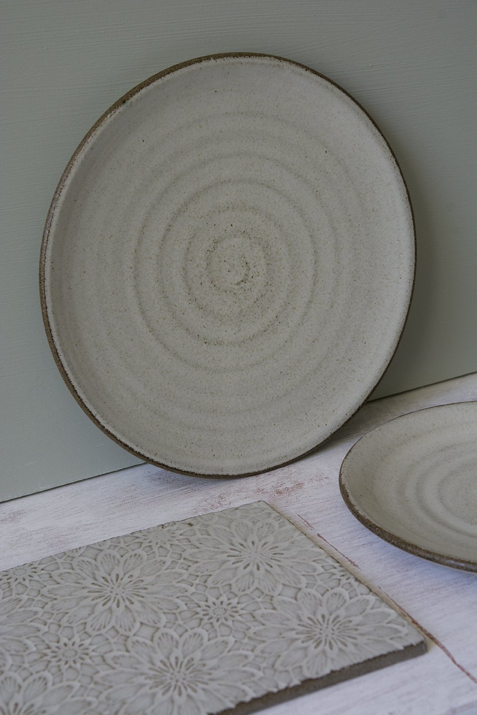 Enamel Plate - White – Farmhouse Pottery